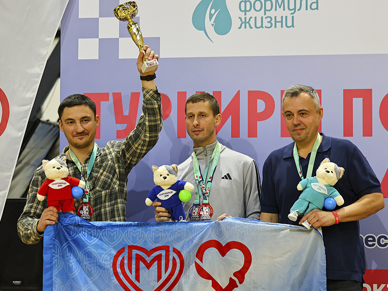 Шашки и шахматы