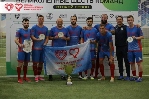 МЫ — ЧЕМПИОНЫ! Первое место в футбольном турнире.