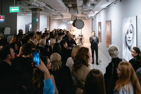 Анастасия Ракова рассказала об открытии фотовыставки Комплекса социального развития Москвы