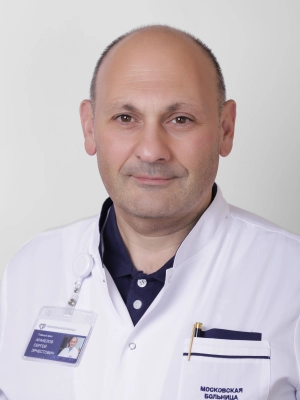 Аракелов Сергей Эрнестович главный врач