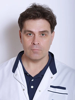 Зернов Вадим Олегович врач-уролог
